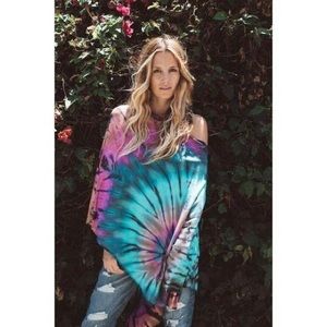 Brightly twisted poncho